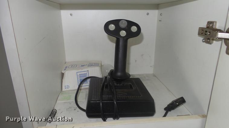 image for item EZ9598 2003 Ford Econoline E450 box truck with sewer camera system