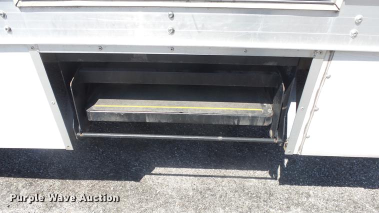 image for item EZ9598 2003 Ford Econoline E450 box truck with sewer camera system