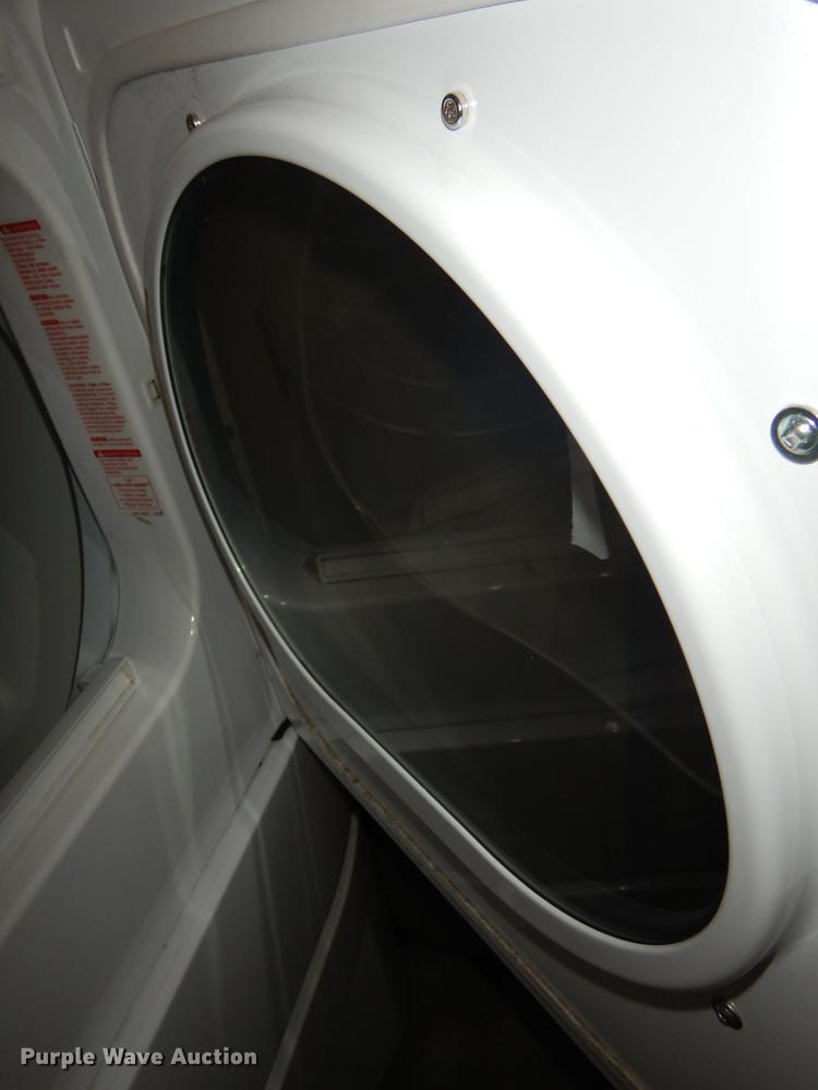 Kenmore washer and dryer in Junction City, KS Item FC9261 sold