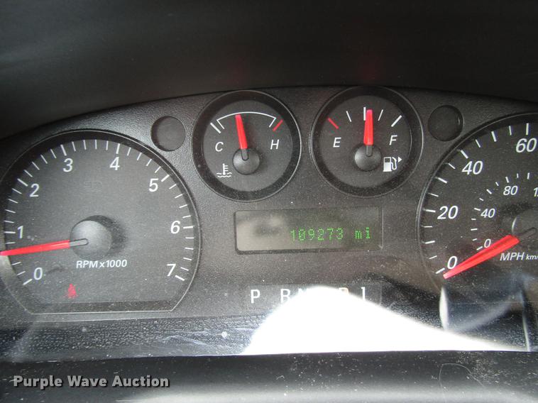 image for item FJ9503 2005 Ford Taurus