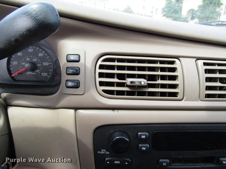 image for item FJ9503 2005 Ford Taurus