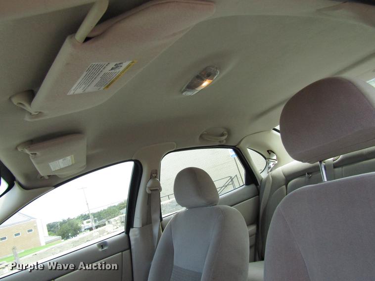 image for item FJ9503 2005 Ford Taurus