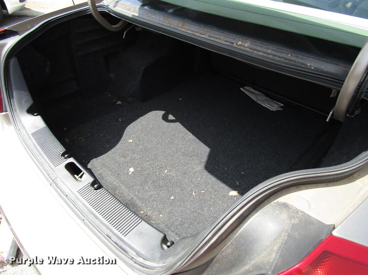 image for item FJ9503 2005 Ford Taurus