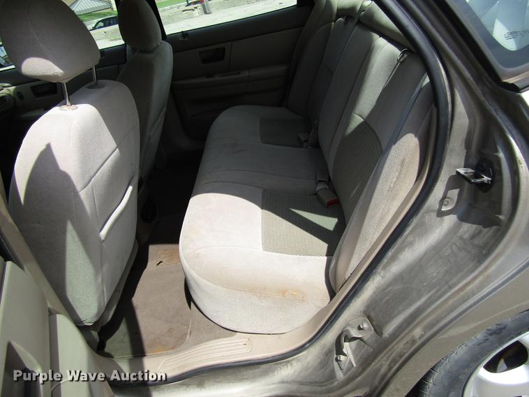 image for item FJ9503 2005 Ford Taurus