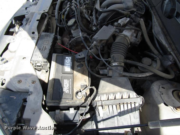 image for item FJ9503 2005 Ford Taurus