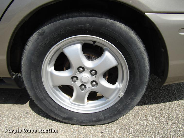 image for item FJ9503 2005 Ford Taurus