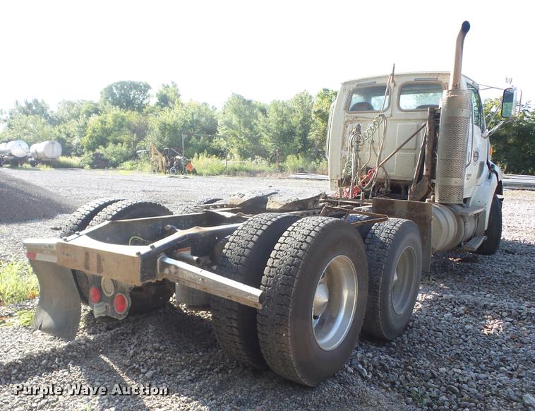 image for item K6252 2008 Sterling AT9500 semi truck
