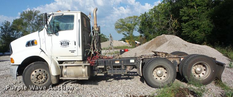 image for item K6252 2008 Sterling AT9500 semi truck