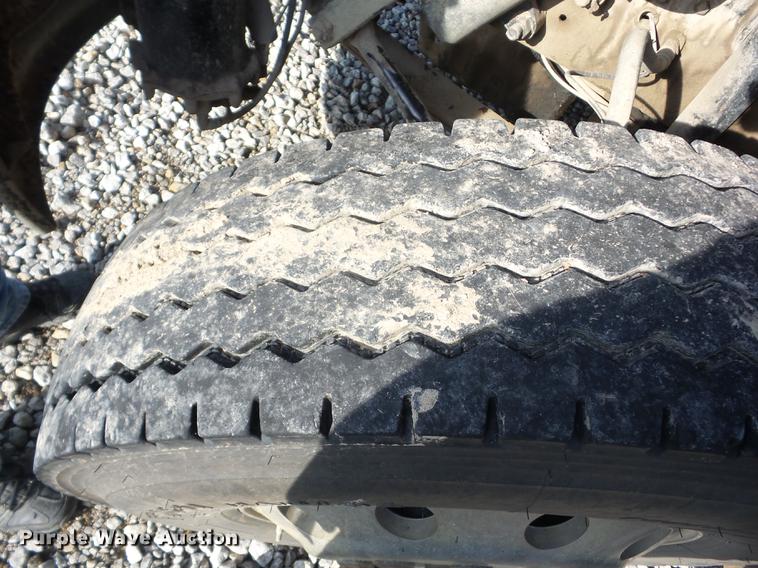 image for item K6252 2008 Sterling AT9500 semi truck