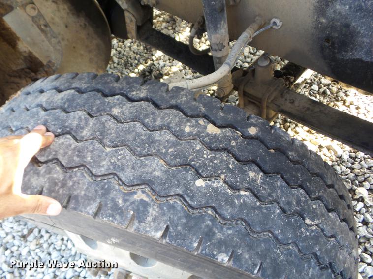 image for item K6252 2008 Sterling AT9500 semi truck