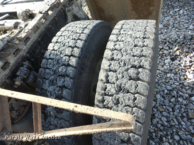 image for item K6252 2008 Sterling AT9500 semi truck