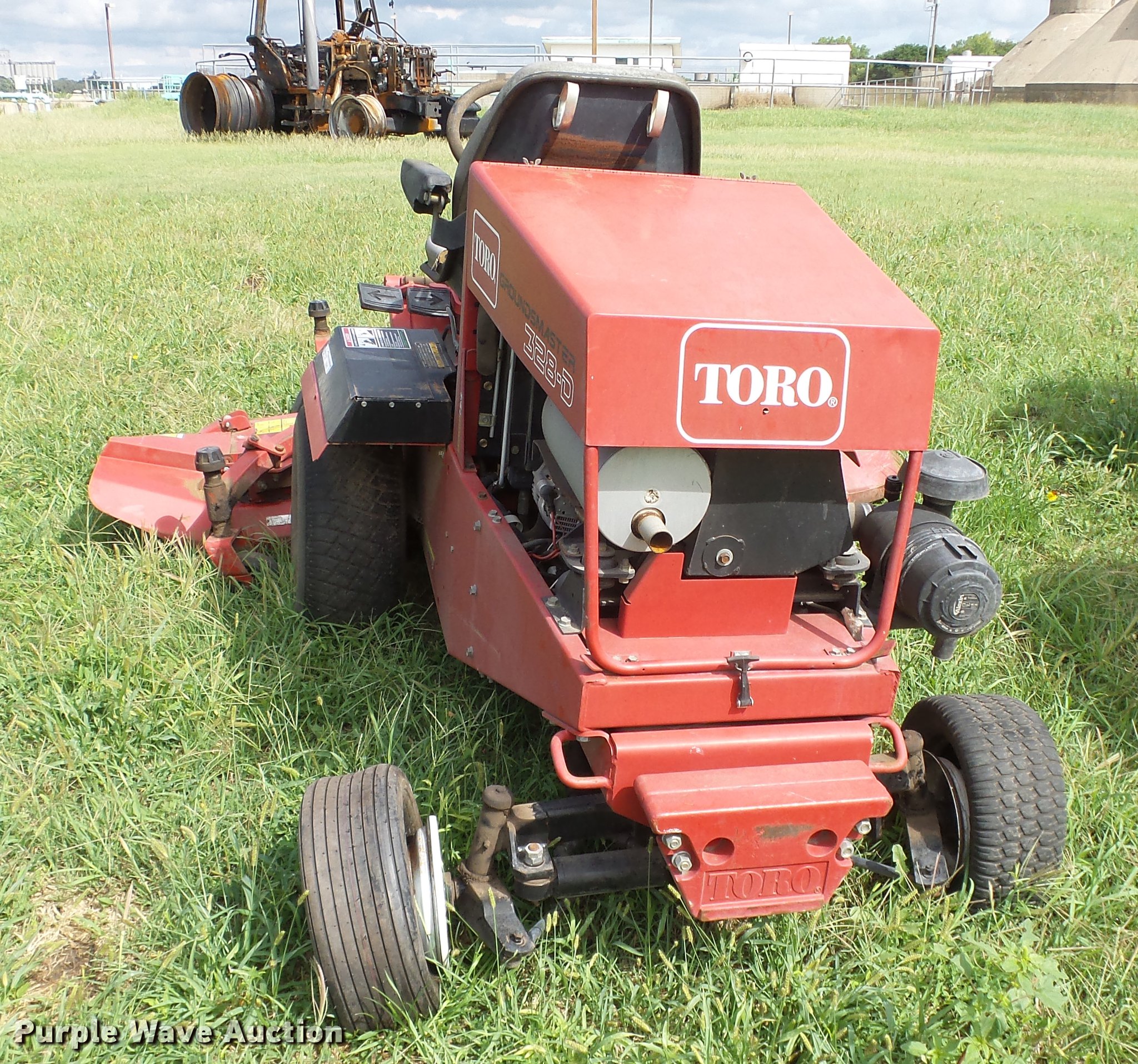 Toro Groundmaster 328D ZTR lawn mower in Halstead, KS Item ES9423