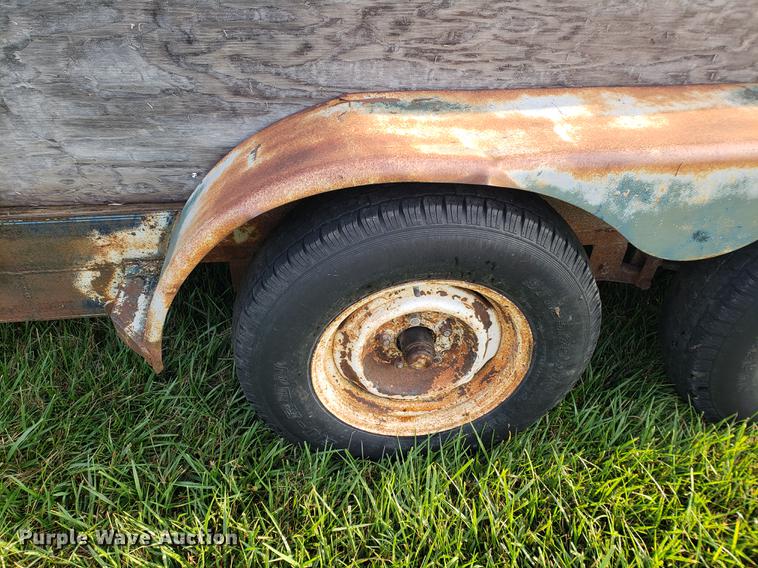 image for item BW9222 1991 Sams car trailer