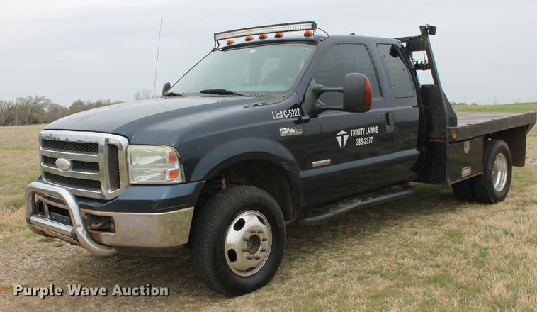 image for item DB5195 2005 Ford F350 Super Duty XLT SuperCab pickup truck