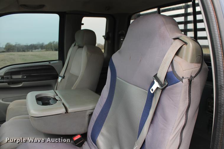 image for item DB5195 2005 Ford F350 Super Duty XLT SuperCab pickup truck