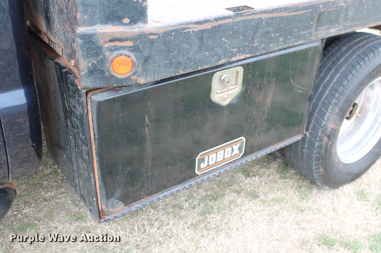 image for item DB5195 2005 Ford F350 Super Duty XLT SuperCab pickup truck