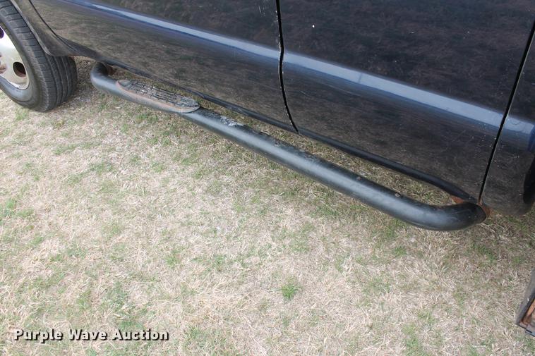 image for item DB5195 2005 Ford F350 Super Duty XLT SuperCab pickup truck