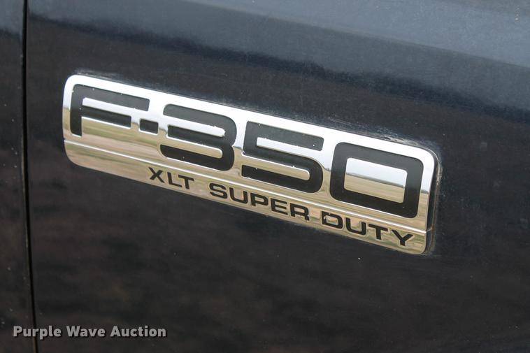 image for item DB5195 2005 Ford F350 Super Duty XLT SuperCab pickup truck