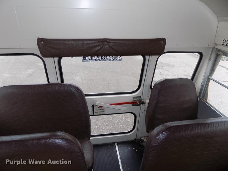 image for item DB8621 1998 Ford B800 Bluebird school bus