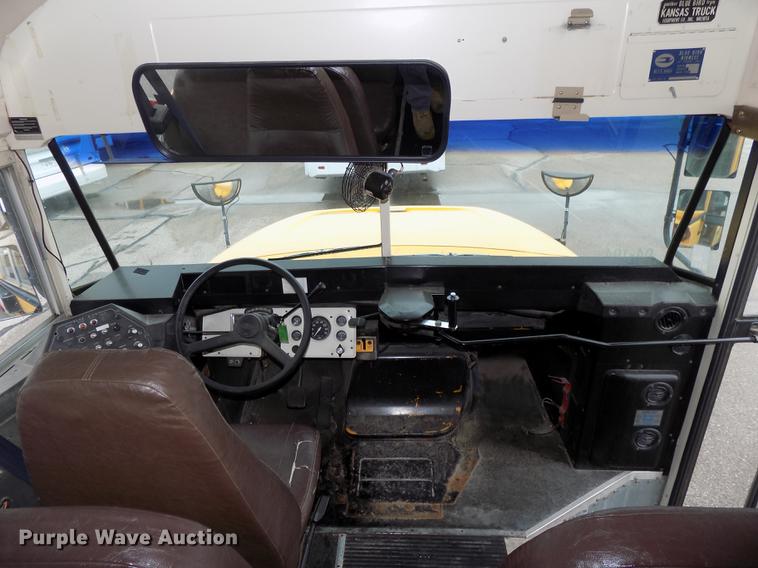 image for item DB8621 1998 Ford B800 Bluebird school bus