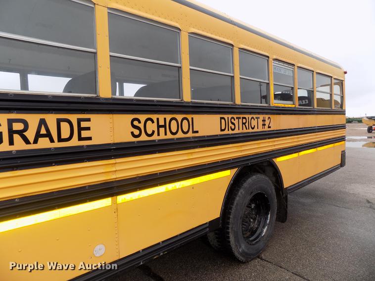 image for item DB8621 1998 Ford B800 Bluebird school bus
