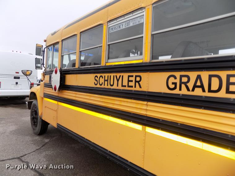 image for item DB8621 1998 Ford B800 Bluebird school bus