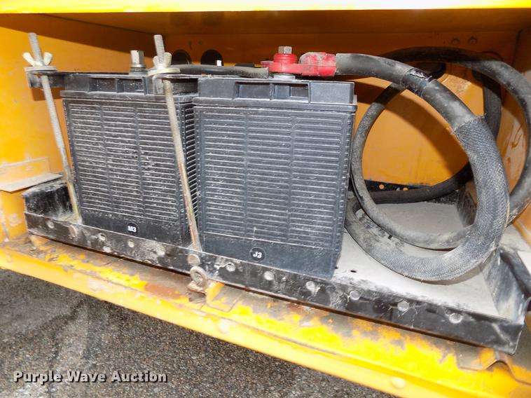 image for item DB8621 1998 Ford B800 Bluebird school bus