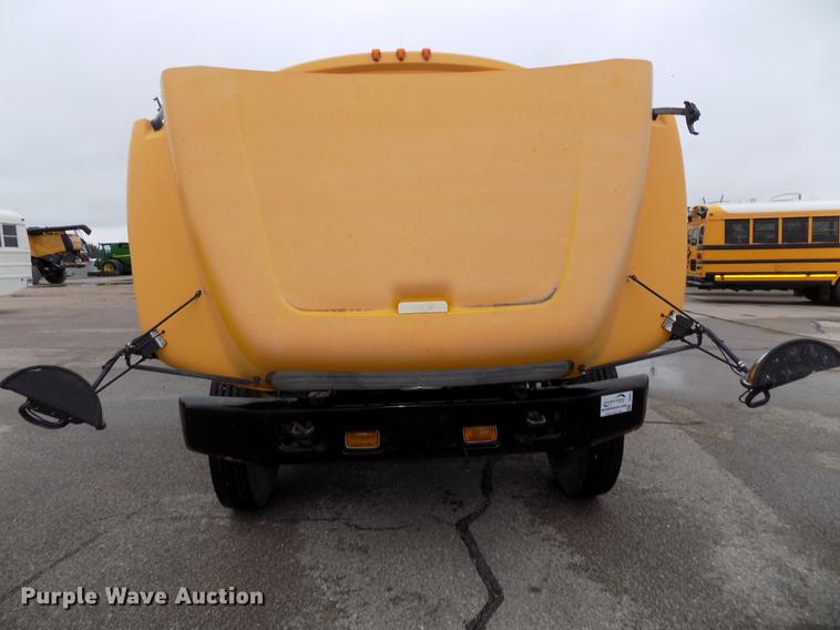 image for item DB8621 1998 Ford B800 Bluebird school bus