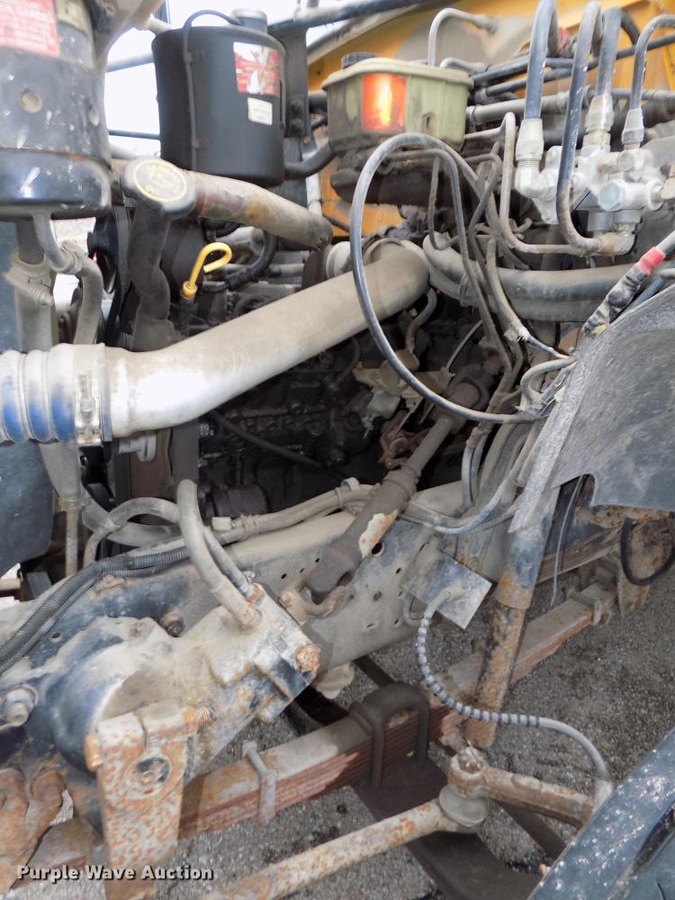 image for item DB8621 1998 Ford B800 Bluebird school bus