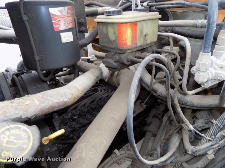 image for item DB8621 1998 Ford B800 Bluebird school bus