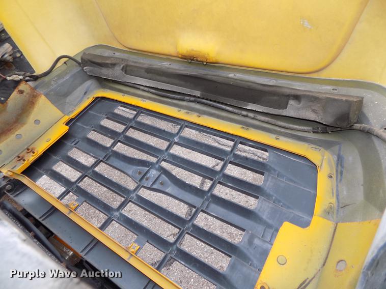 image for item DB8621 1998 Ford B800 Bluebird school bus