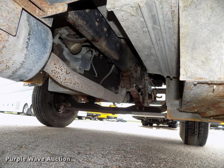 image for item DB8621 1998 Ford B800 Bluebird school bus