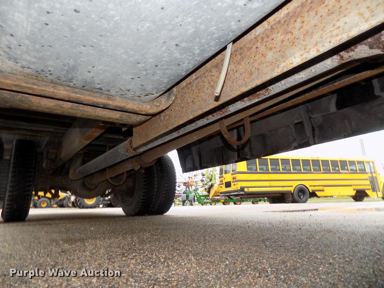 image for item DB8621 1998 Ford B800 Bluebird school bus