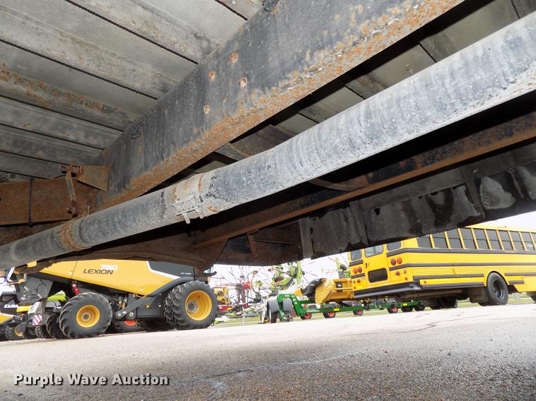 image for item DB8621 1998 Ford B800 Bluebird school bus