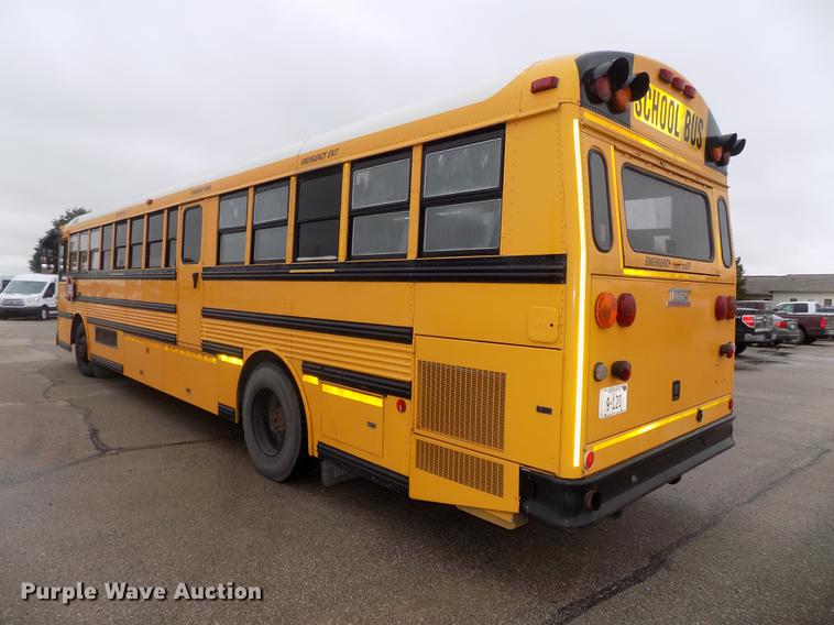 image for item DB8622 2002 Thomas Saf-T-Liner MVP ER school bus