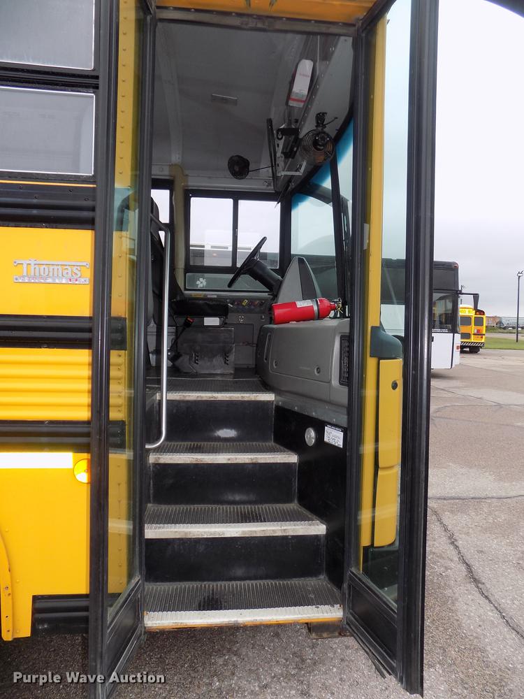 image for item DB8622 2002 Thomas Saf-T-Liner MVP ER school bus