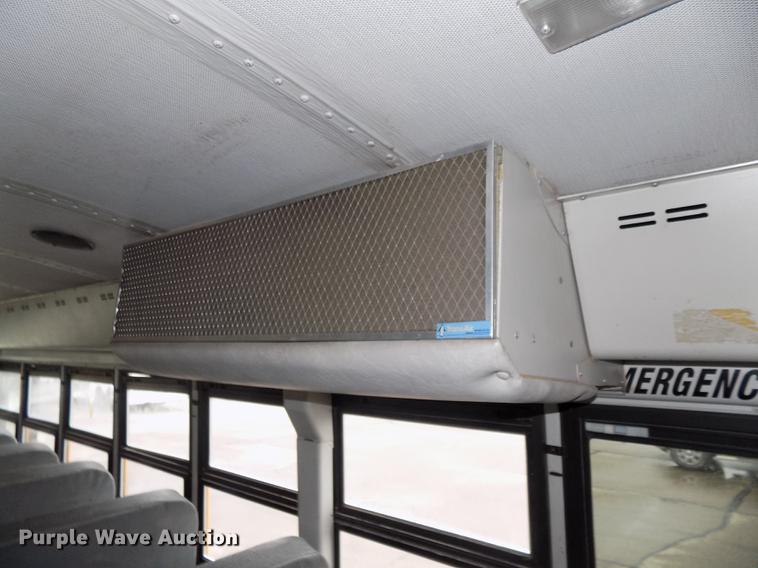 image for item DB8622 2002 Thomas Saf-T-Liner MVP ER school bus