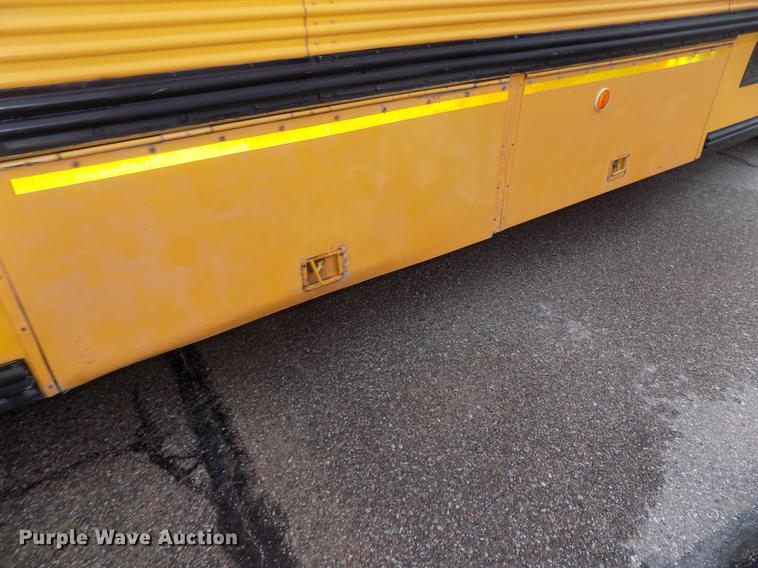 image for item DB8622 2002 Thomas Saf-T-Liner MVP ER school bus