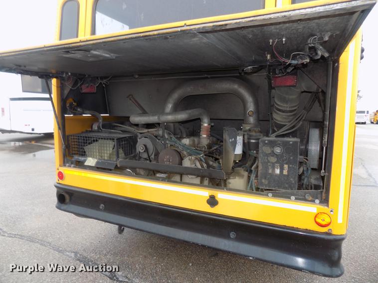 image for item DB8622 2002 Thomas Saf-T-Liner MVP ER school bus