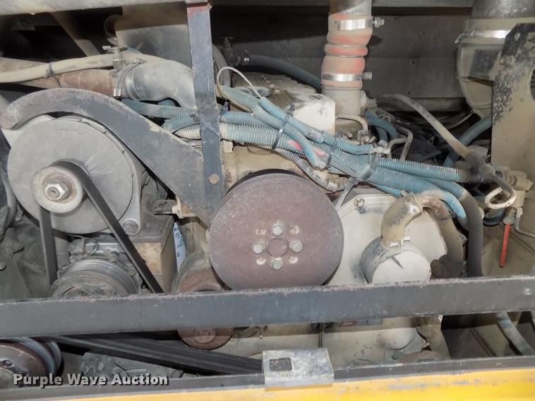 image for item DB8622 2002 Thomas Saf-T-Liner MVP ER school bus