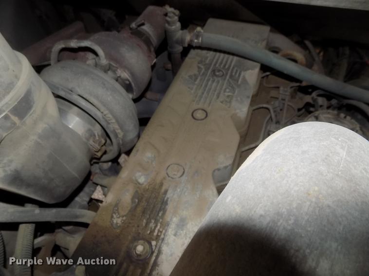 image for item DB8622 2002 Thomas Saf-T-Liner MVP ER school bus