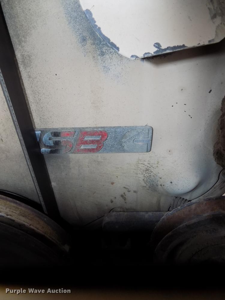 image for item DB8622 2002 Thomas Saf-T-Liner MVP ER school bus