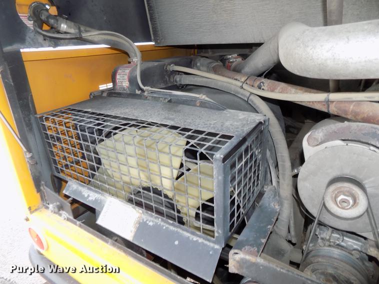 image for item DB8622 2002 Thomas Saf-T-Liner MVP ER school bus