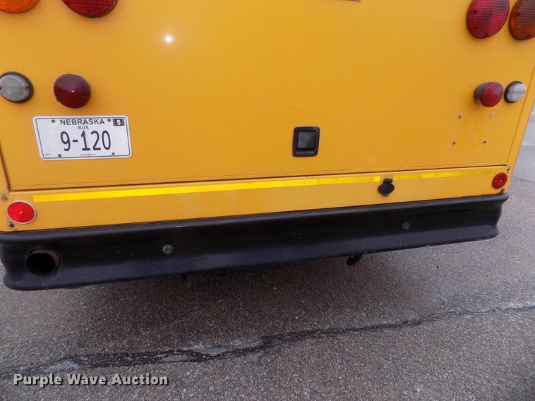 image for item DB8622 2002 Thomas Saf-T-Liner MVP ER school bus