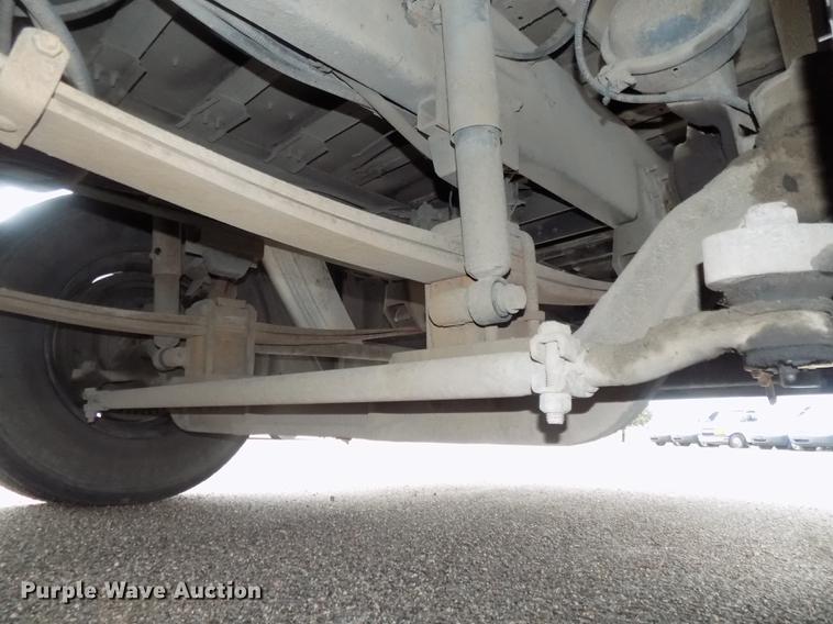 image for item DB8622 2002 Thomas Saf-T-Liner MVP ER school bus