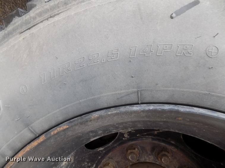 image for item DB8622 2002 Thomas Saf-T-Liner MVP ER school bus