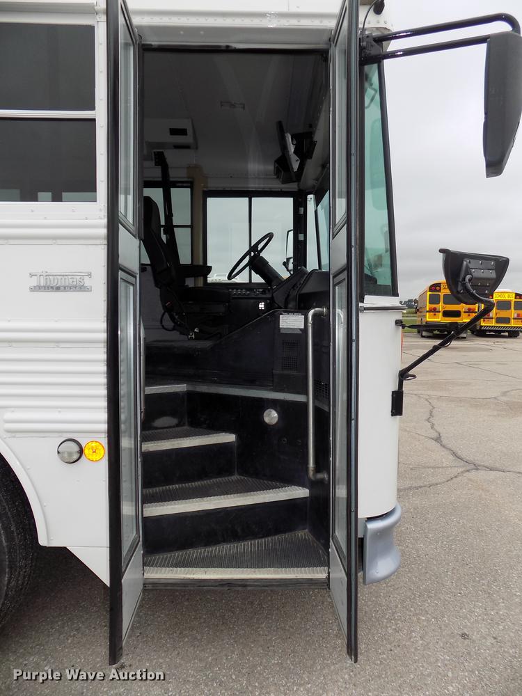 image for item DB8623 2002 Thomas Built Saf-T-Liner MVP school bus