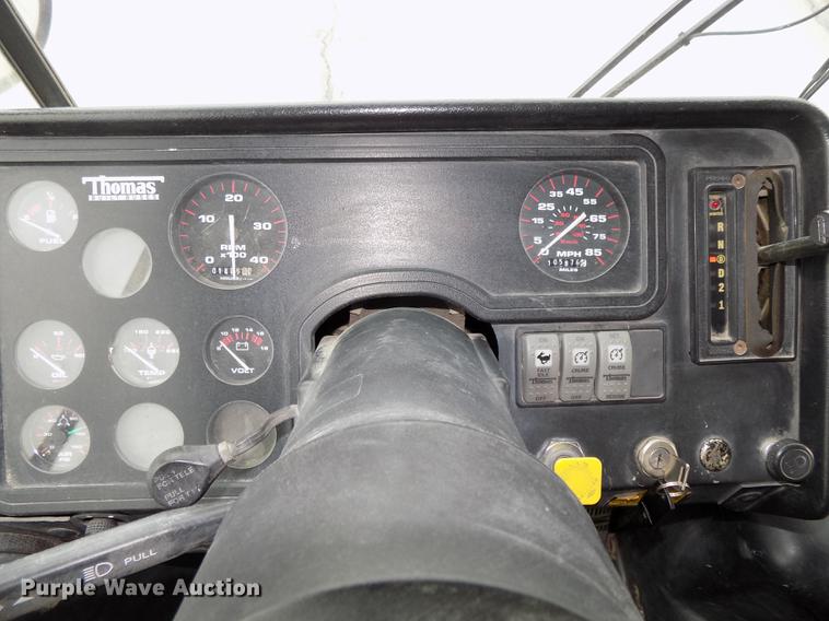 image for item DB8623 2002 Thomas Built Saf-T-Liner MVP school bus