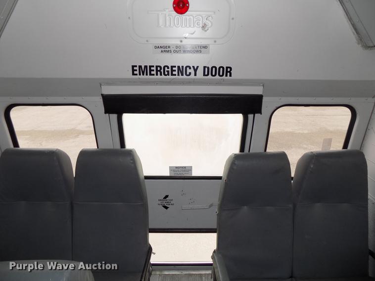 image for item DB8623 2002 Thomas Built Saf-T-Liner MVP school bus