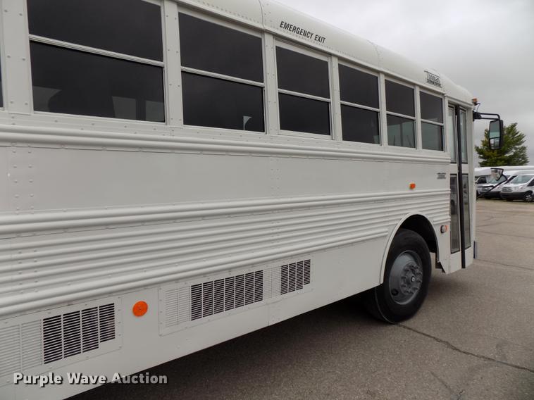 image for item DB8623 2002 Thomas Built Saf-T-Liner MVP school bus